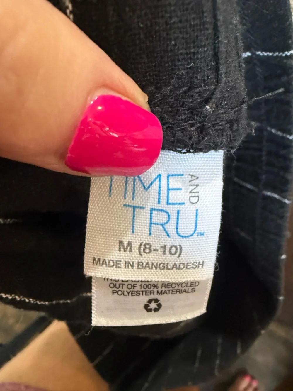 Time and Tru Black Pinstripe Elastic Waist Pull-On Shorts